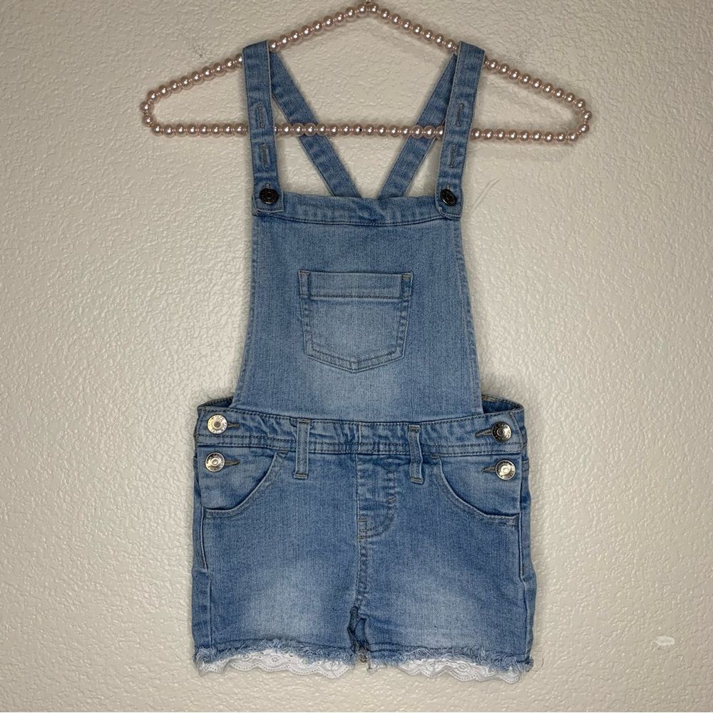 Cat & Jack Girls 4/5 Embroidered Overall Shorts